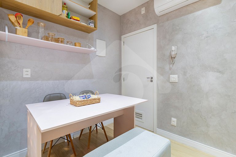 Modern, Renovated & Cozy | Walk Everywhere