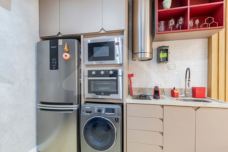 Modern, Renovated & Cozy | Walk Everywhere