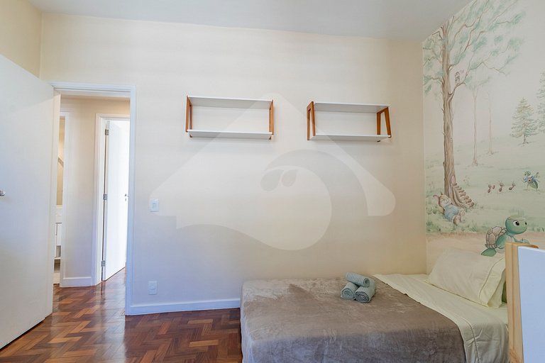 Fully equipped for your baby! Office and Garage