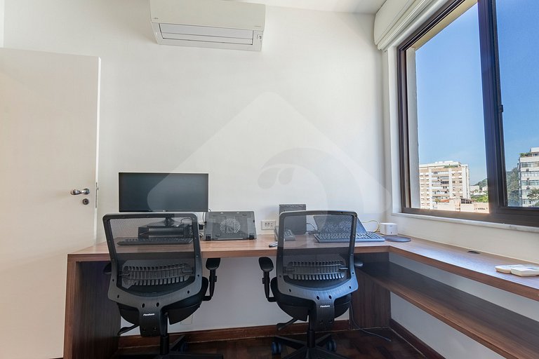 Fully equipped for your baby! Office and Garage