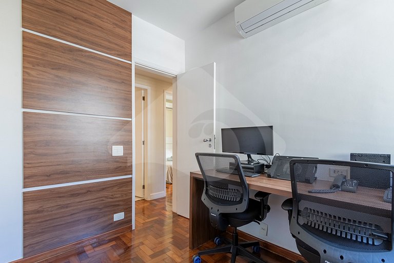 Fully equipped for your baby! Office and Garage