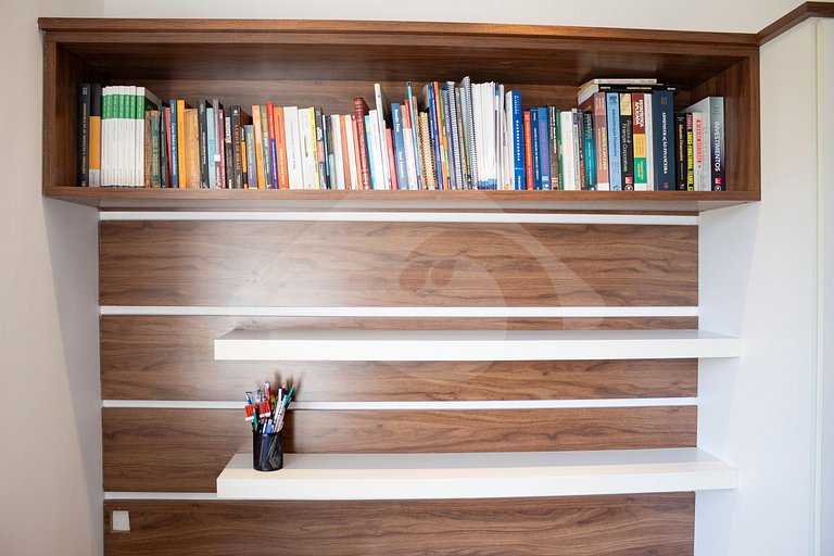 Todo equipado para seu bebê! Escritório e Garagem