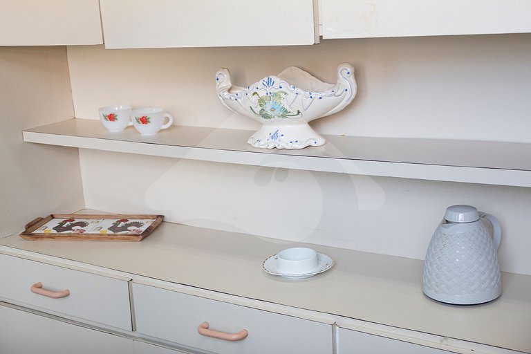 5 min to subway | Classic charm by beach