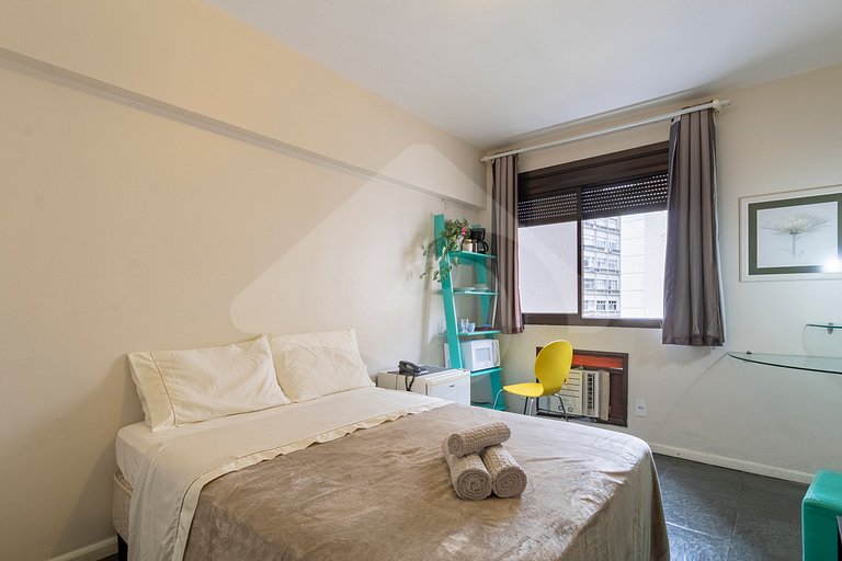 Copacabana Beach | Hotel Suite with Jacuzzi & Gym