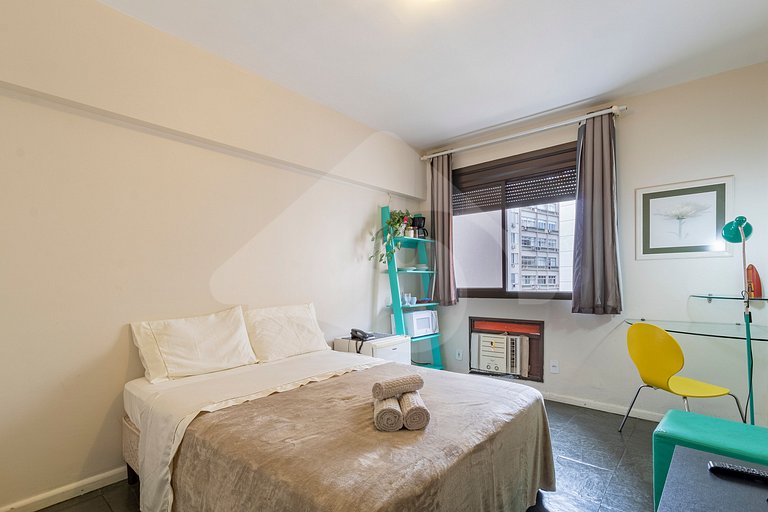 Copacabana Beach | Hotel Suite with Jacuzzi & Gym