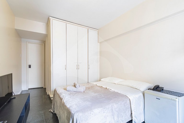 Copacabana Beach | Hotel Suite with Jacuzzi & Gym