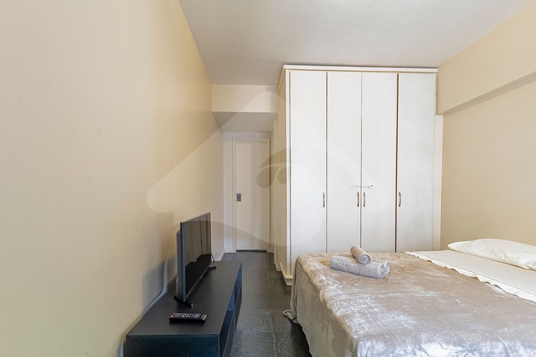 Copa Posto 4 | Suíte em Hotel c/ Hidro e Academia