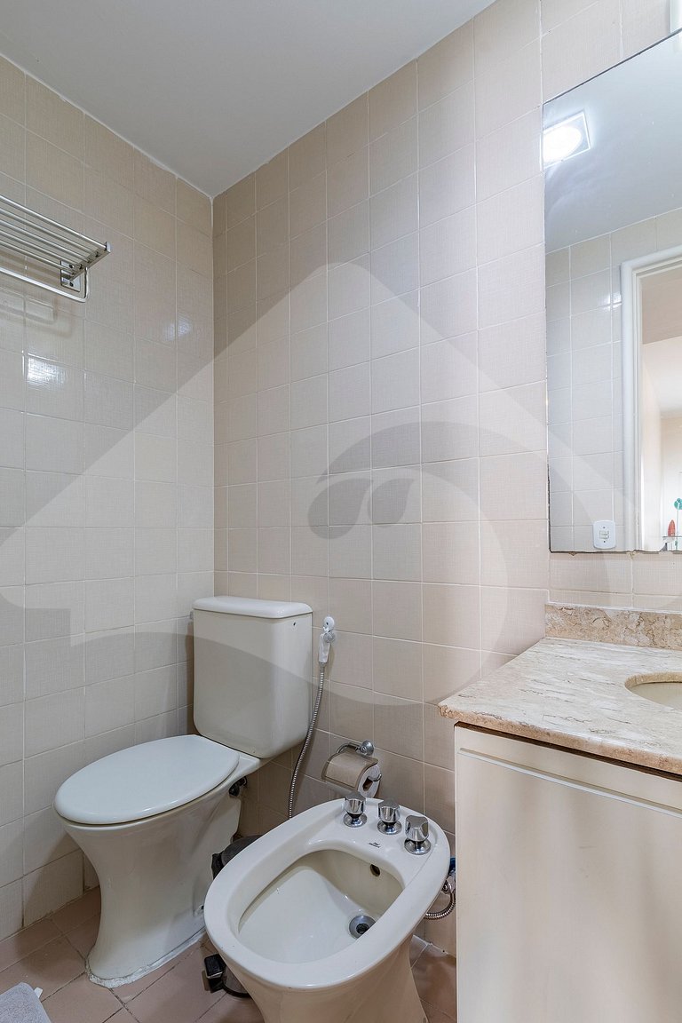 Copacabana Beach | Hotel Suite with Jacuzzi & Gym