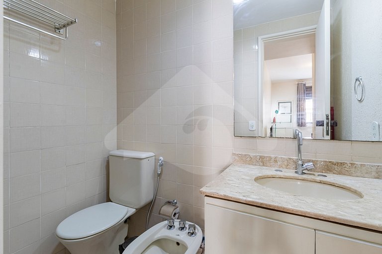 Copa Posto 4 | Suíte em Hotel c/ Hidro e Academia