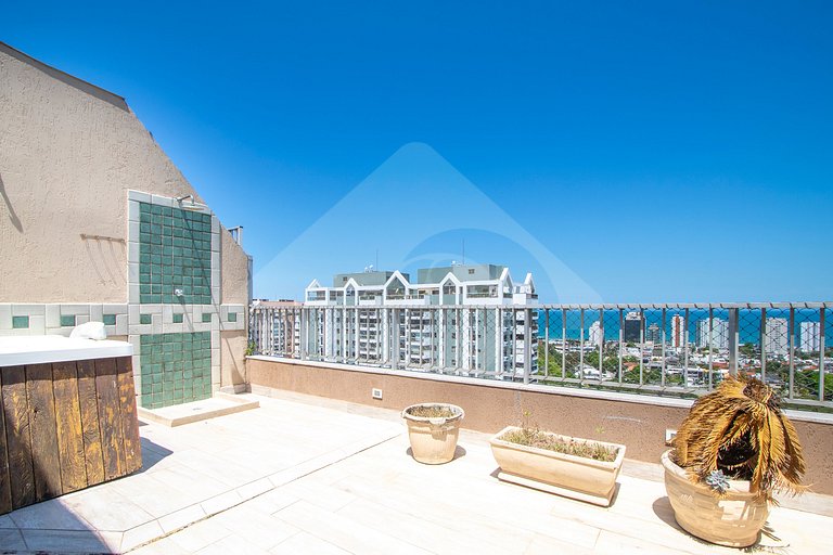 Cobertura Duplex: Praia a 10 min & Vista Incrível