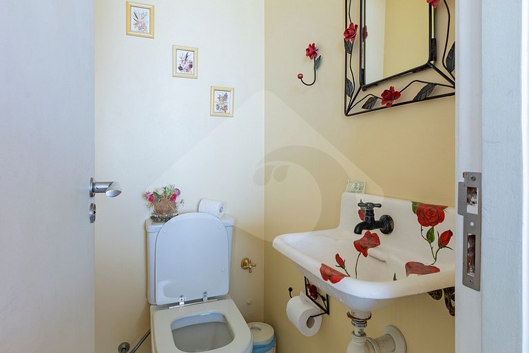 Cobertura Duplex: Praia a 10 min & Vista Incrível