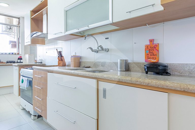 Cobertura Duplex: Praia a 10 min & Vista Incrível