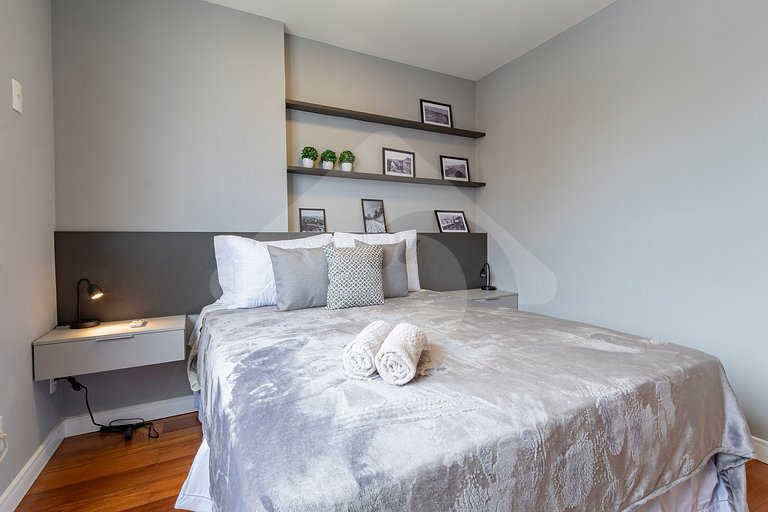 5-min walk to Leblon beach | Comfort and style