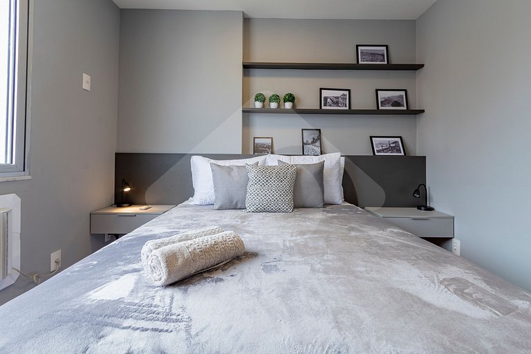 5-min walk to Leblon beach | Comfort and style