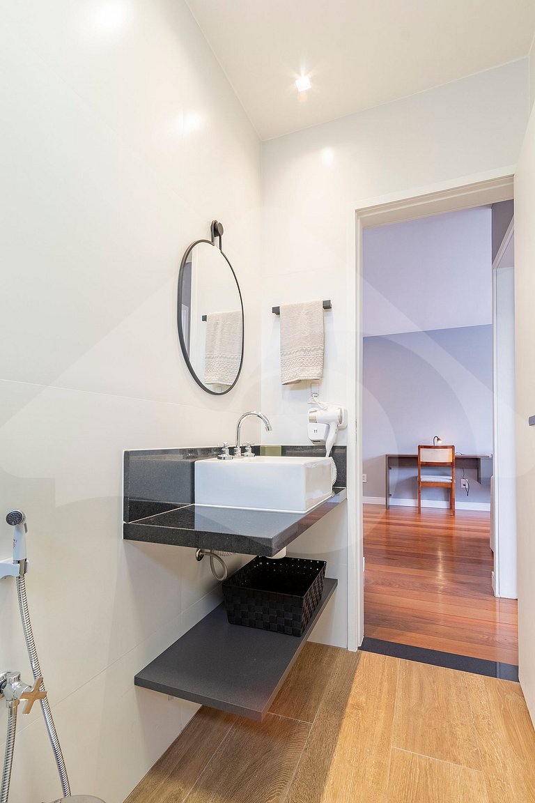 2 Quartos Reformado Ideal para Temporada - Coração do Leblon