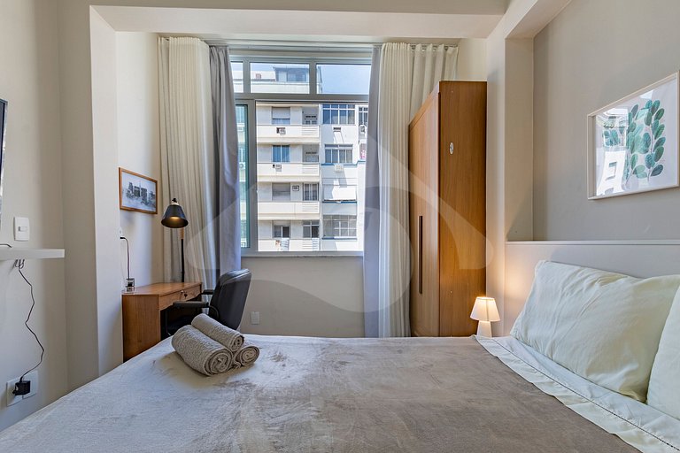2-min walk from Copacabana beach |Cozy & Renovated