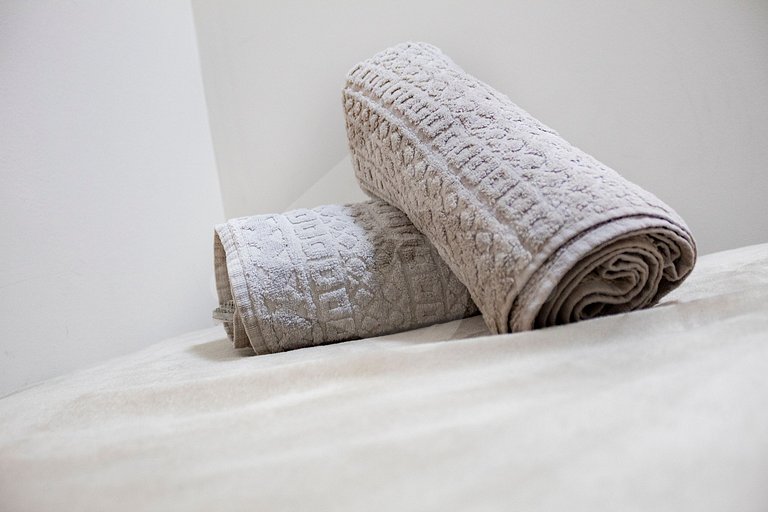 2-min walk from Copacabana beach |Cozy & Renovated