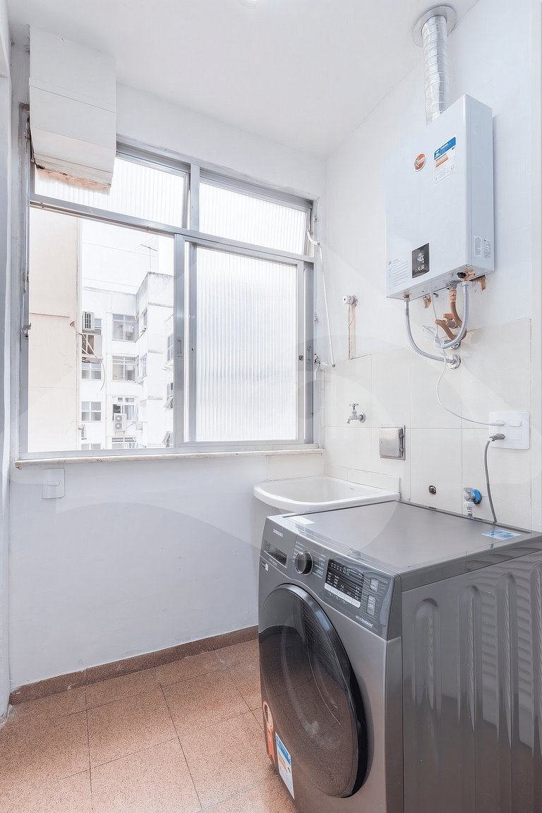 3 min from Ipanema Beach | Spacious and Airy