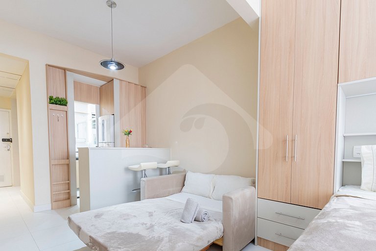 2-min walk from Copacabana Beach |Cozy & Renovated