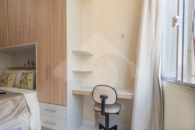 2-min walk from Copacabana Beach |Cozy & Renovated