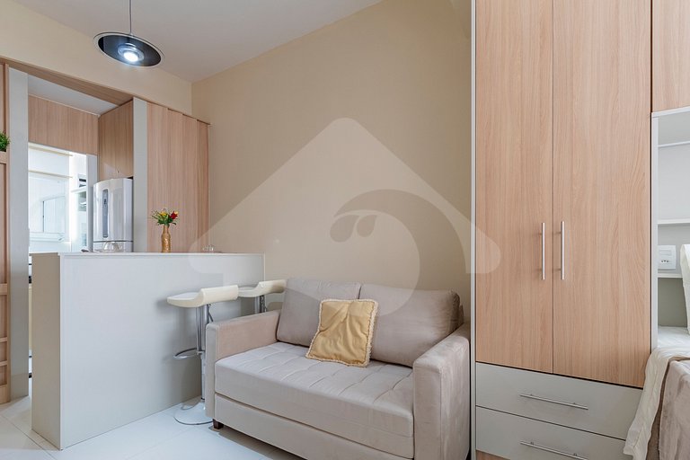 2-min walk from Copacabana Beach |Cozy & Renovated