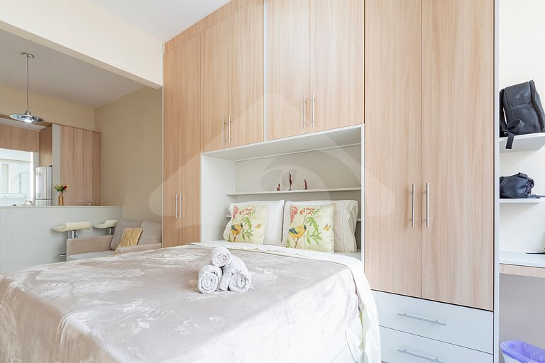 2-min walk from Copacabana Beach |Cozy & Renovated