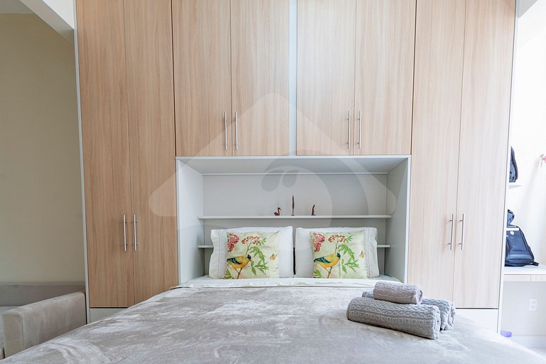 2-min walk from Copacabana Beach |Cozy & Renovated