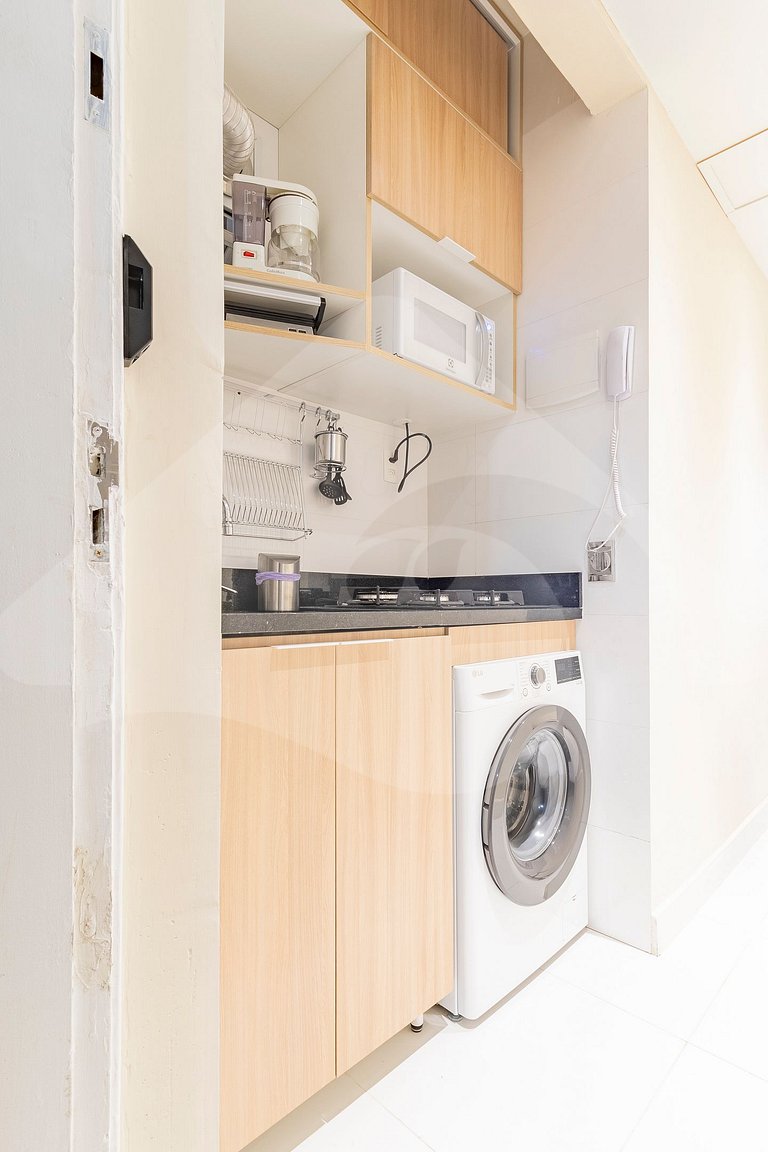 2-min walk from Copacabana Beach |Cozy & Renovated