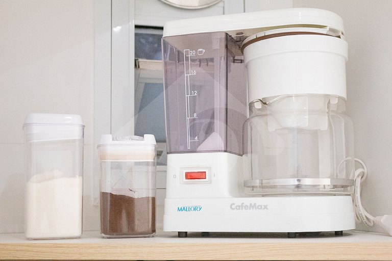 2-min walk from Copacabana Beach |Cozy & Renovated