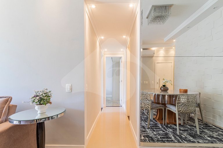 Seu refúgio entre Copa e Ipanema com vista única.