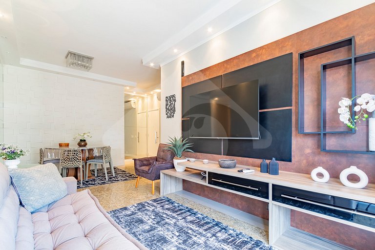 Seu refúgio entre Copa e Ipanema com vista única.