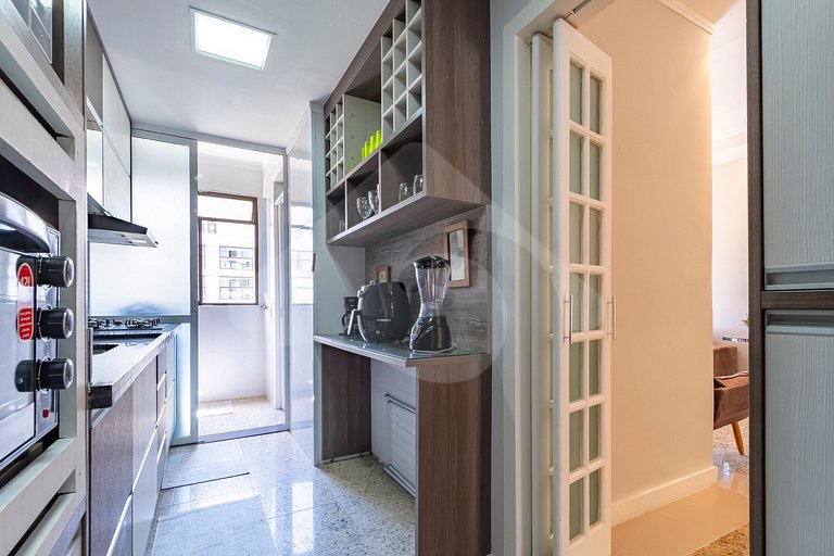 Seu refúgio entre Copa e Ipanema com vista única.