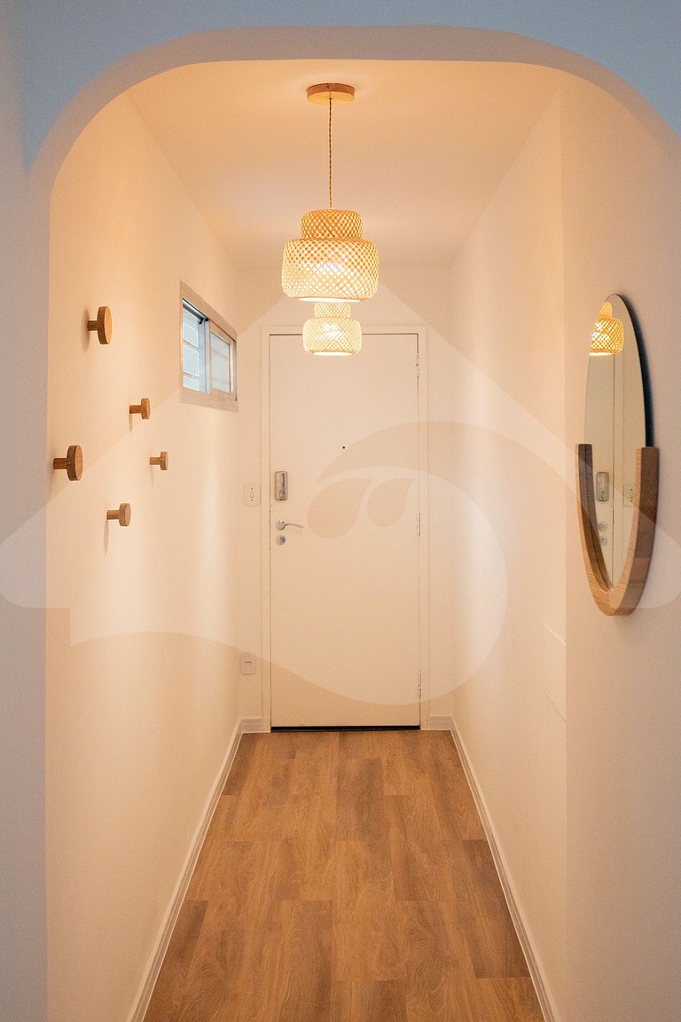 7 min walk to Copa Beach | Beautiful & Renovated