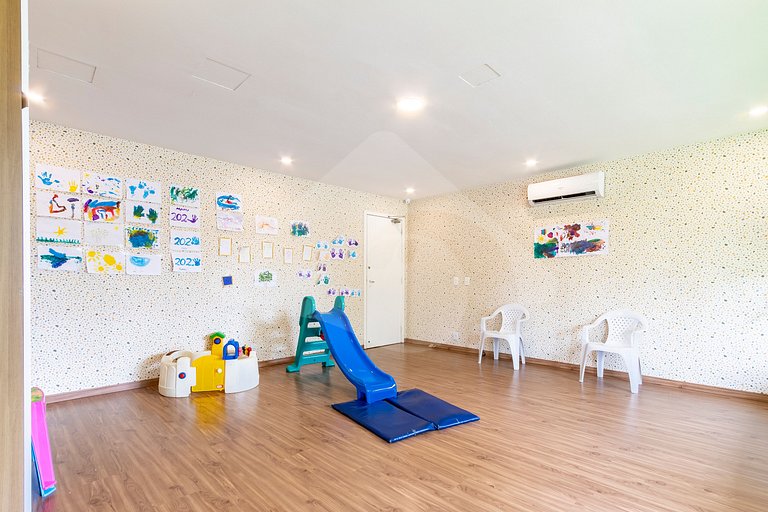 Condo Four Seasons Residence Service