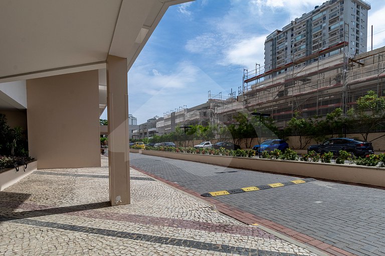 9 min da Praia | Suíte Charmosa C/ Varanda