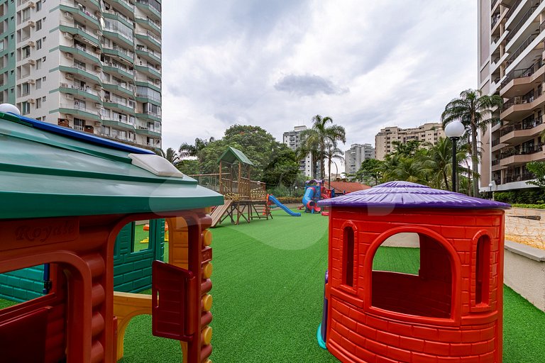 Condo Four Seasons Residence Service