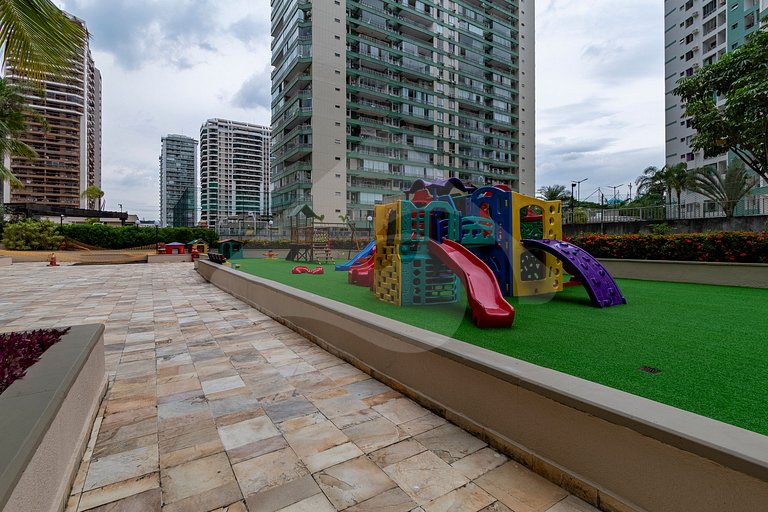 Condo Four Seasons Residence Service