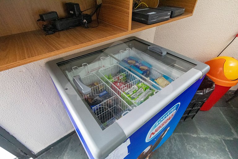 Condo Four Seasons Residence Service