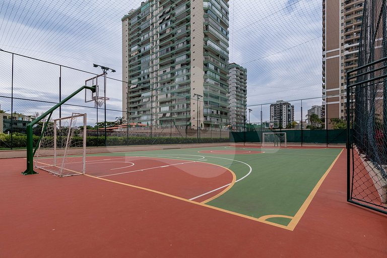 Condo Four Seasons Residence Service