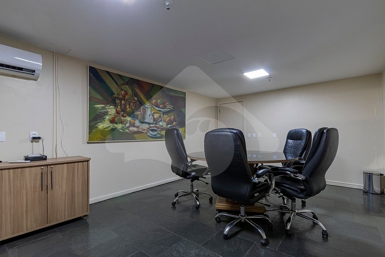 Condo Four Seasons Residence Service