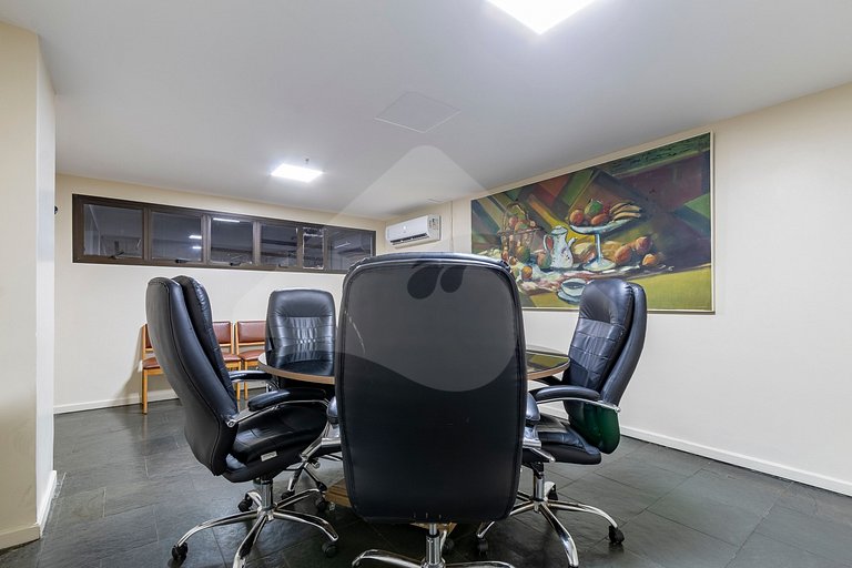 Condo Four Seasons Residence Service