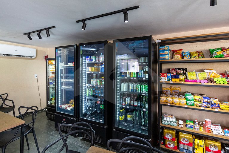 Condo Four Seasons Residence Service