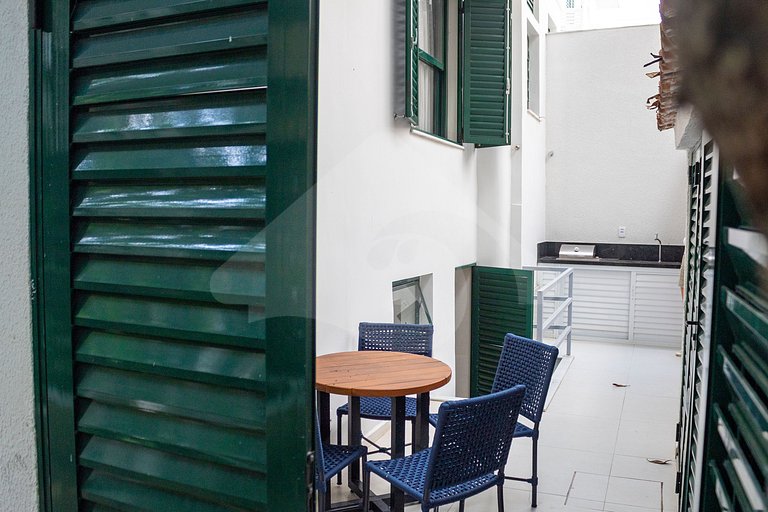 Copacabana near the Beach and Subway | Cozy