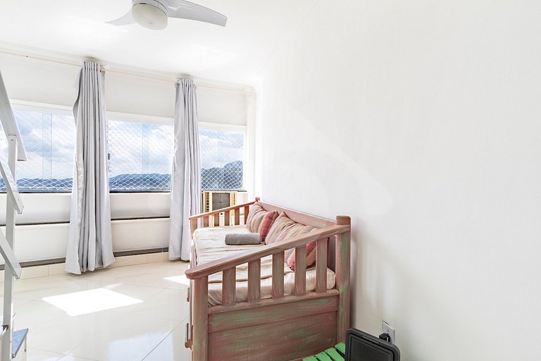 Cobertura Duplex Náutica: Vista Lagoa e Montanha