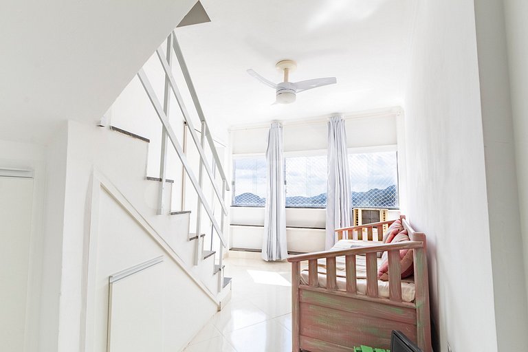 Cobertura Duplex Náutica: Vista Lagoa e Montanha