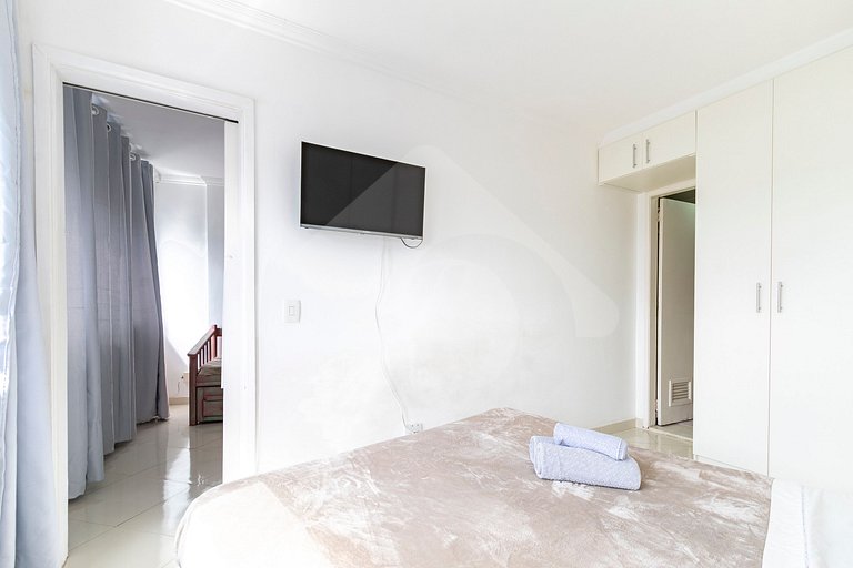 Nautical Duplex Penthouse: Lagoon & Mountain View