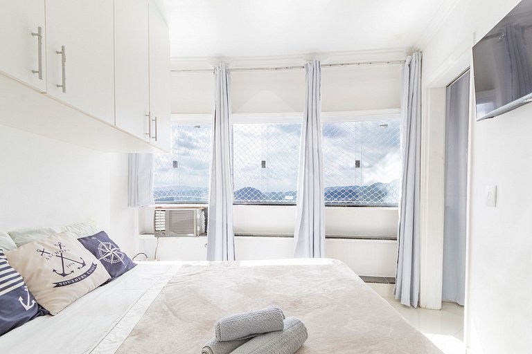 Cobertura Duplex Náutica: Vista Lagoa e Montanha