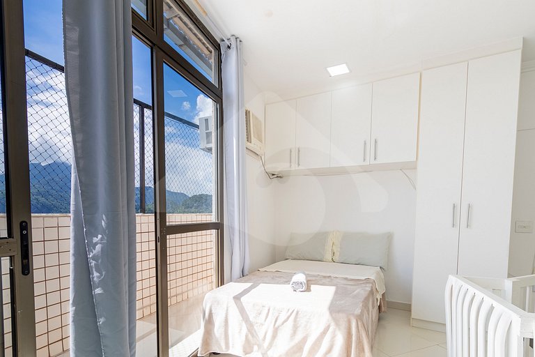 Nautical Duplex Penthouse: Lagoon & Mountain View