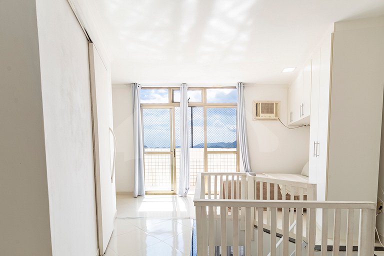 Cobertura Duplex Náutica: Vista Lagoa e Montanha