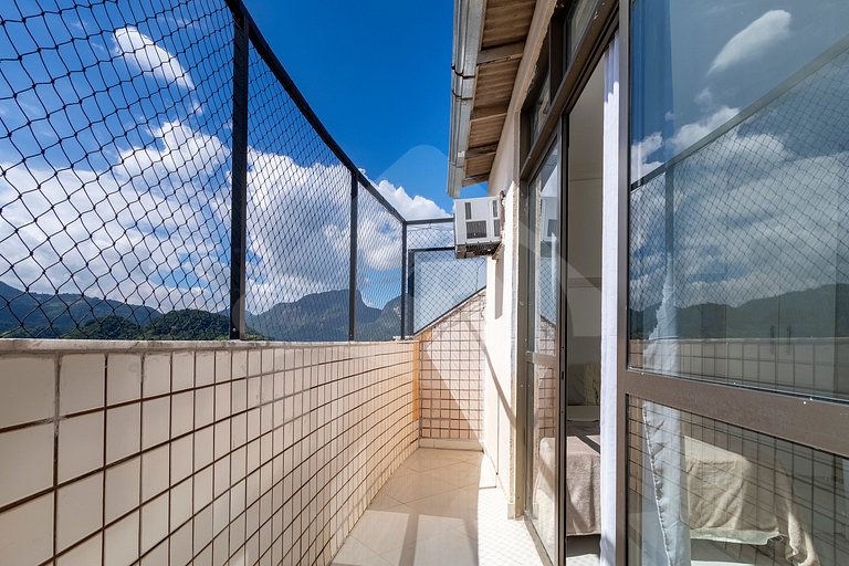 Cobertura Duplex Náutica: Vista Lagoa e Montanha